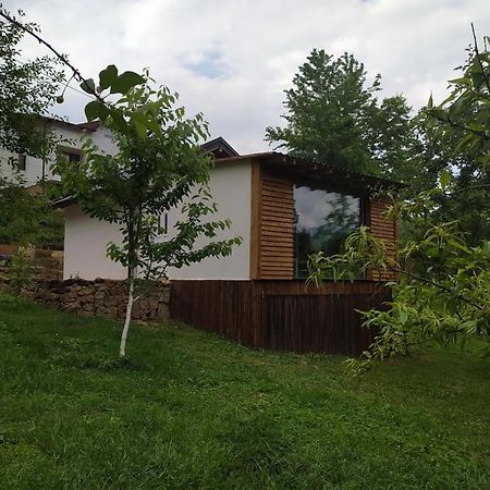 Lenilenii Bungalows Jajce Εξωτερικό φωτογραφία