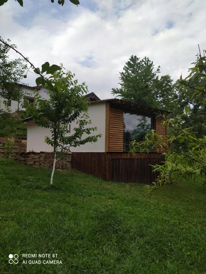 Lenilenii Bungalows Jajce Εξωτερικό φωτογραφία