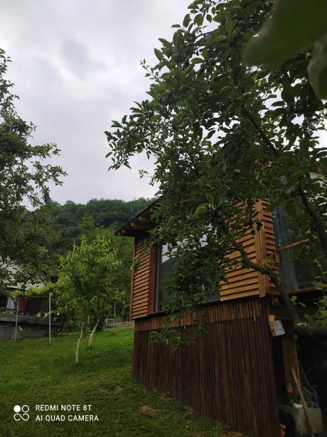Lenilenii Bungalows Jajce Εξωτερικό φωτογραφία