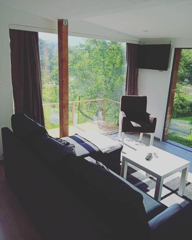 Lenilenii Bungalows Jajce Εξωτερικό φωτογραφία